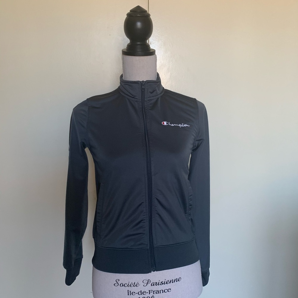 ❌SOLD❌Champion zip-up jacket